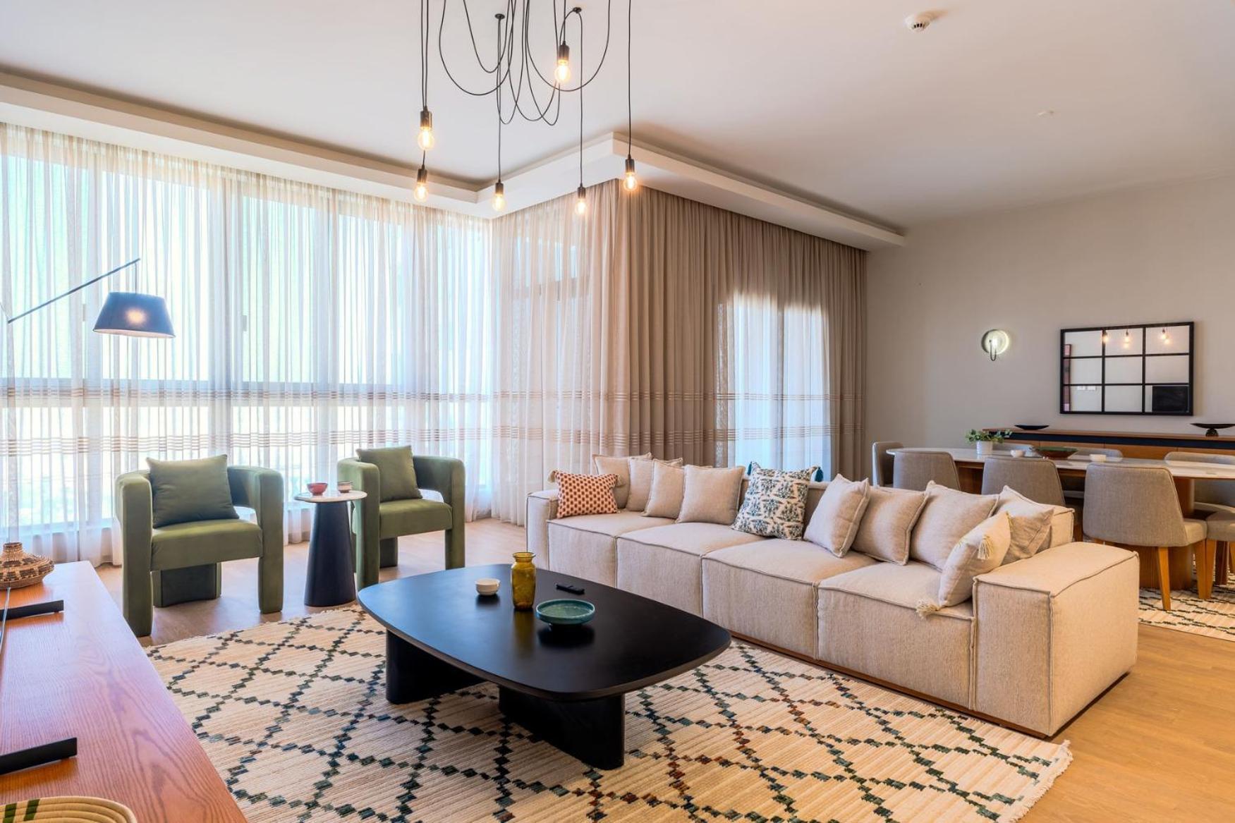 Brassbell L Sheikh Zayed L Aeon Towers * Каїр